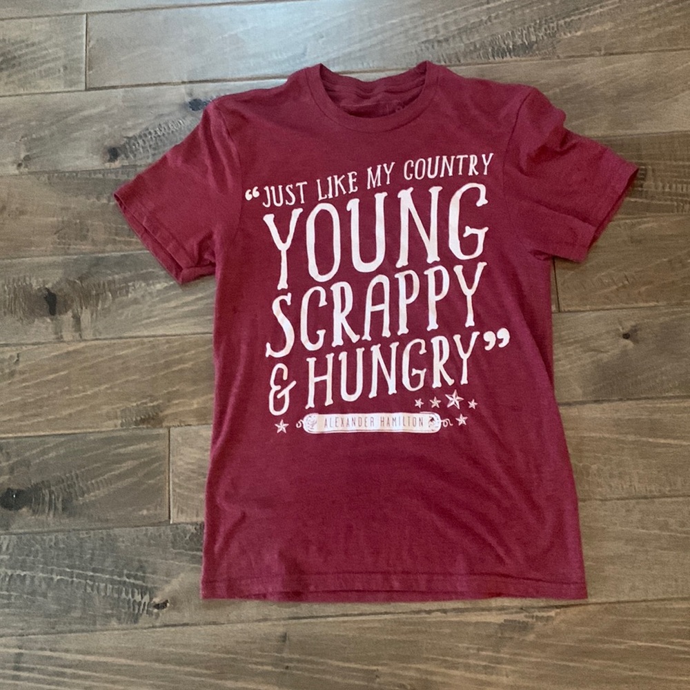 Red Alexander Hamilton “Just like my country young scrappy & hungry t-shirt size